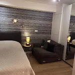 Luxury Leidseplein With Private Patio 암스테르담